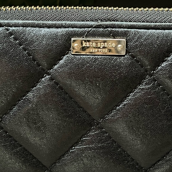 GUC- Kate Spade Gold Coast Nisha Quilted Black Leather Zip Around Wallet - Picture 2 of 13